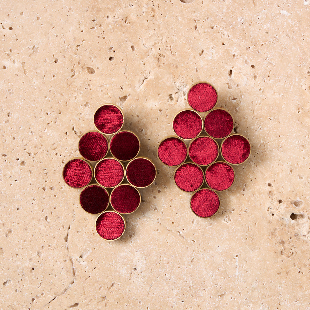 Vintage-Inspired Velvet Earrings in Burgundy Diamond Shape