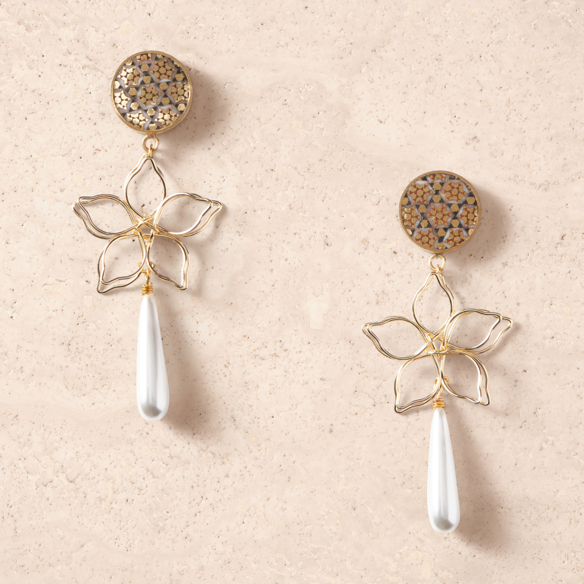 Khatam Bloom Pearl Earrings