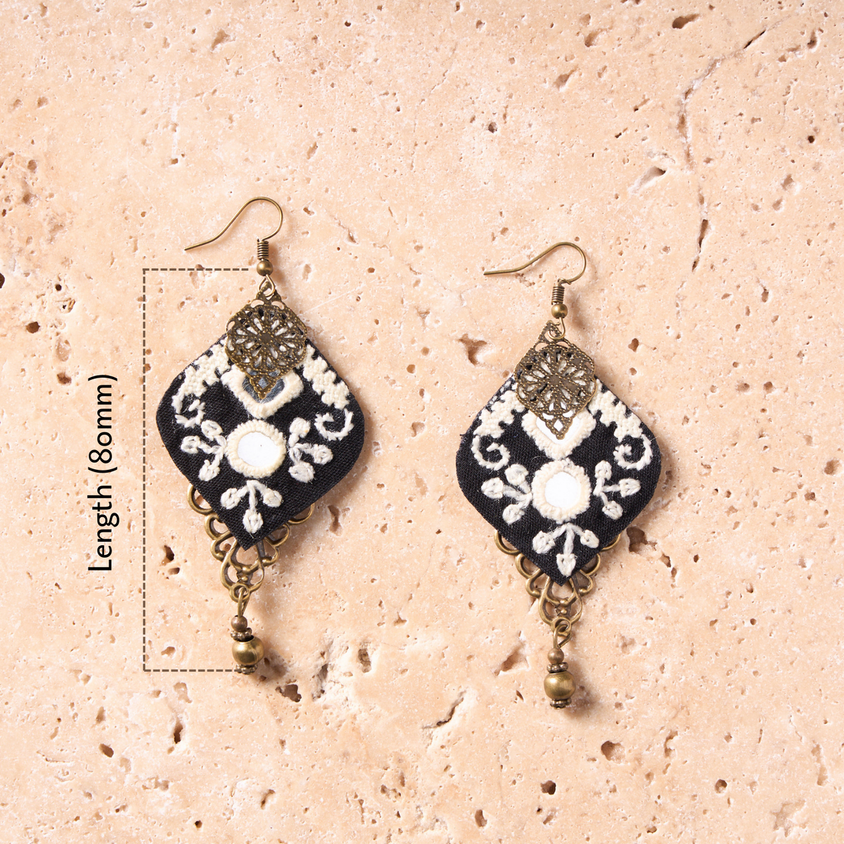 Hand-Embroidered Black and White Earrings - MIM6300