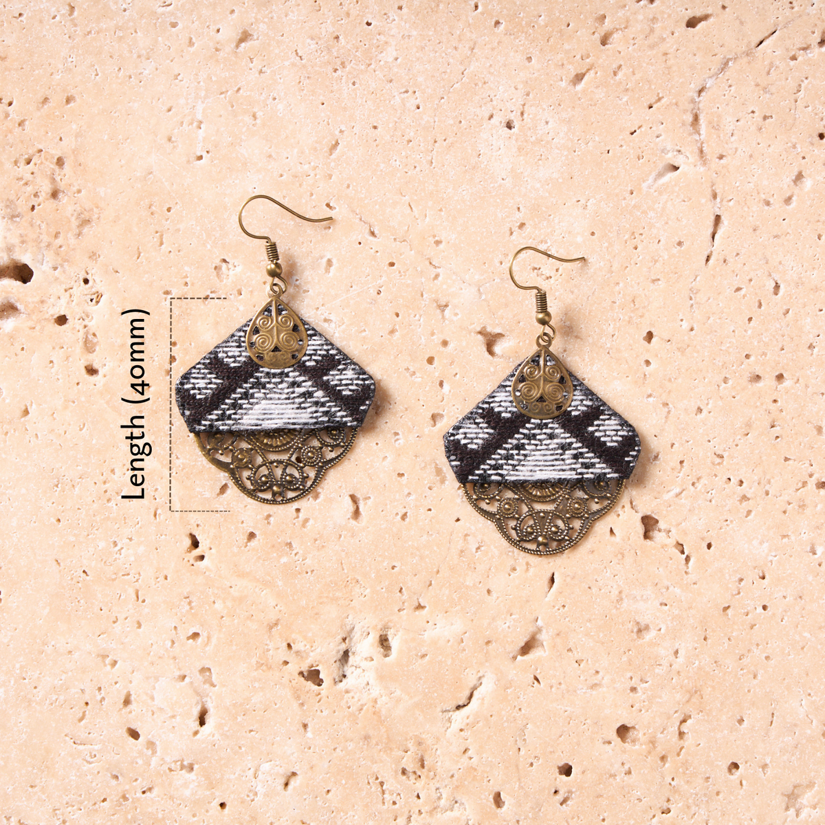 Hand-Embroidered Black and White Earrings - MIM6308